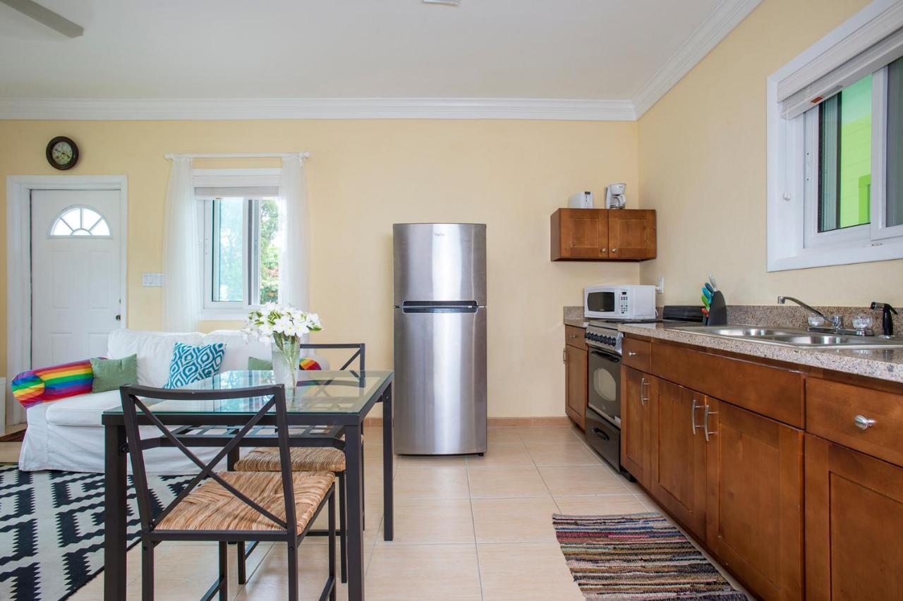 Sir Charles Guest House Palmetto Point 외부 사진