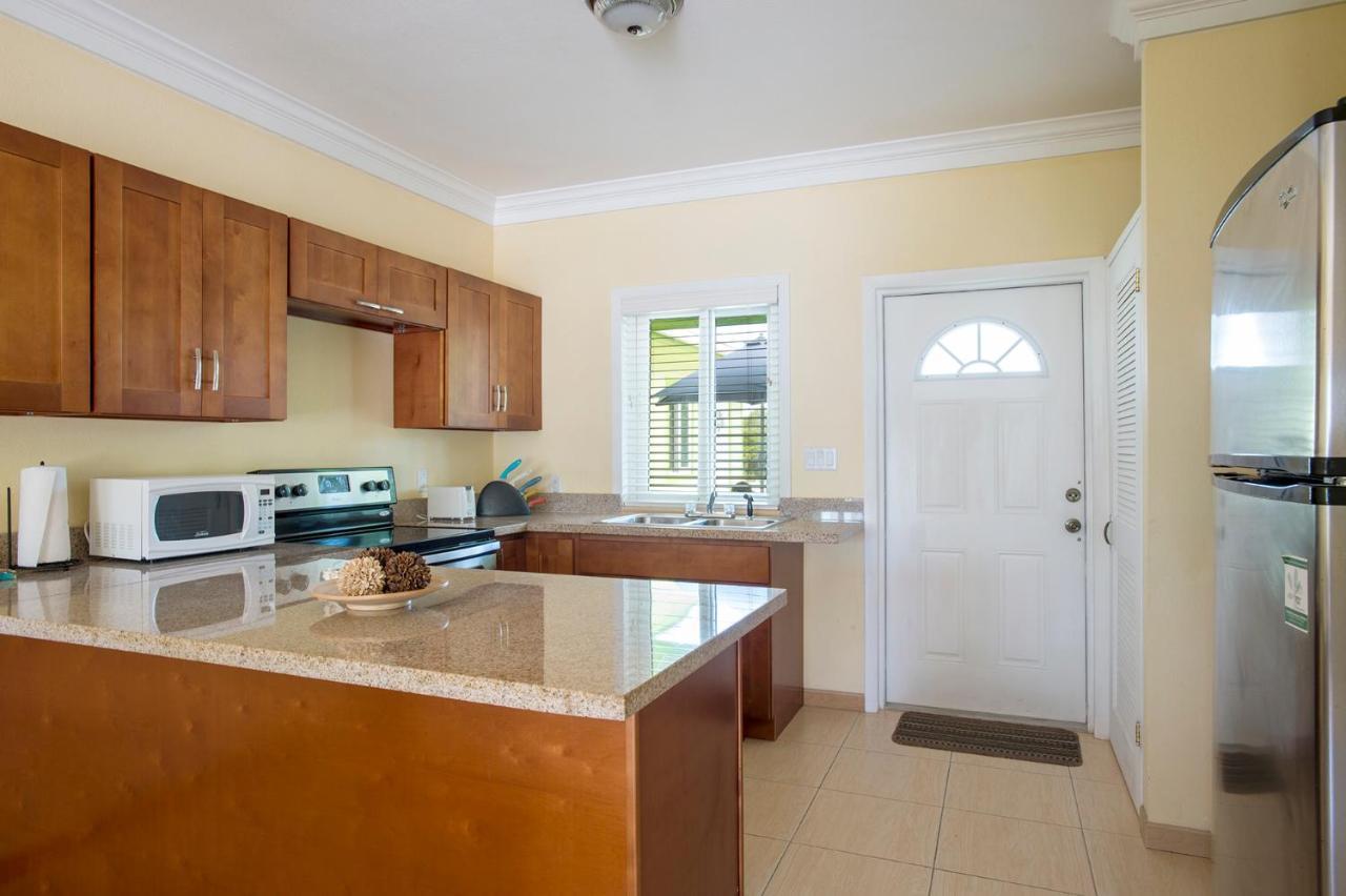 Sir Charles Guest House Palmetto Point 외부 사진